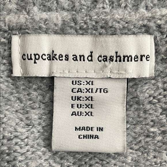 CUPCAKES & CASHMERE Boston Terrier Sweater Whimsical Dog Pet Cottagecore Cozy - Picture 2 of 9